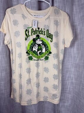 St Patrick's Day Disney World 2008 Mickey Mouse Shamrock Shirt XL Vintage NWT